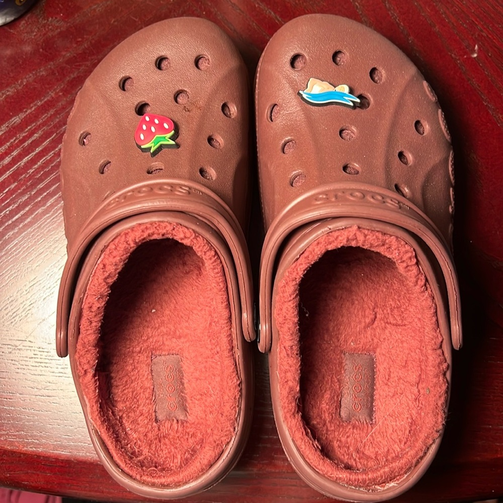 Crocs Classy Fuzz-Lined Clogs